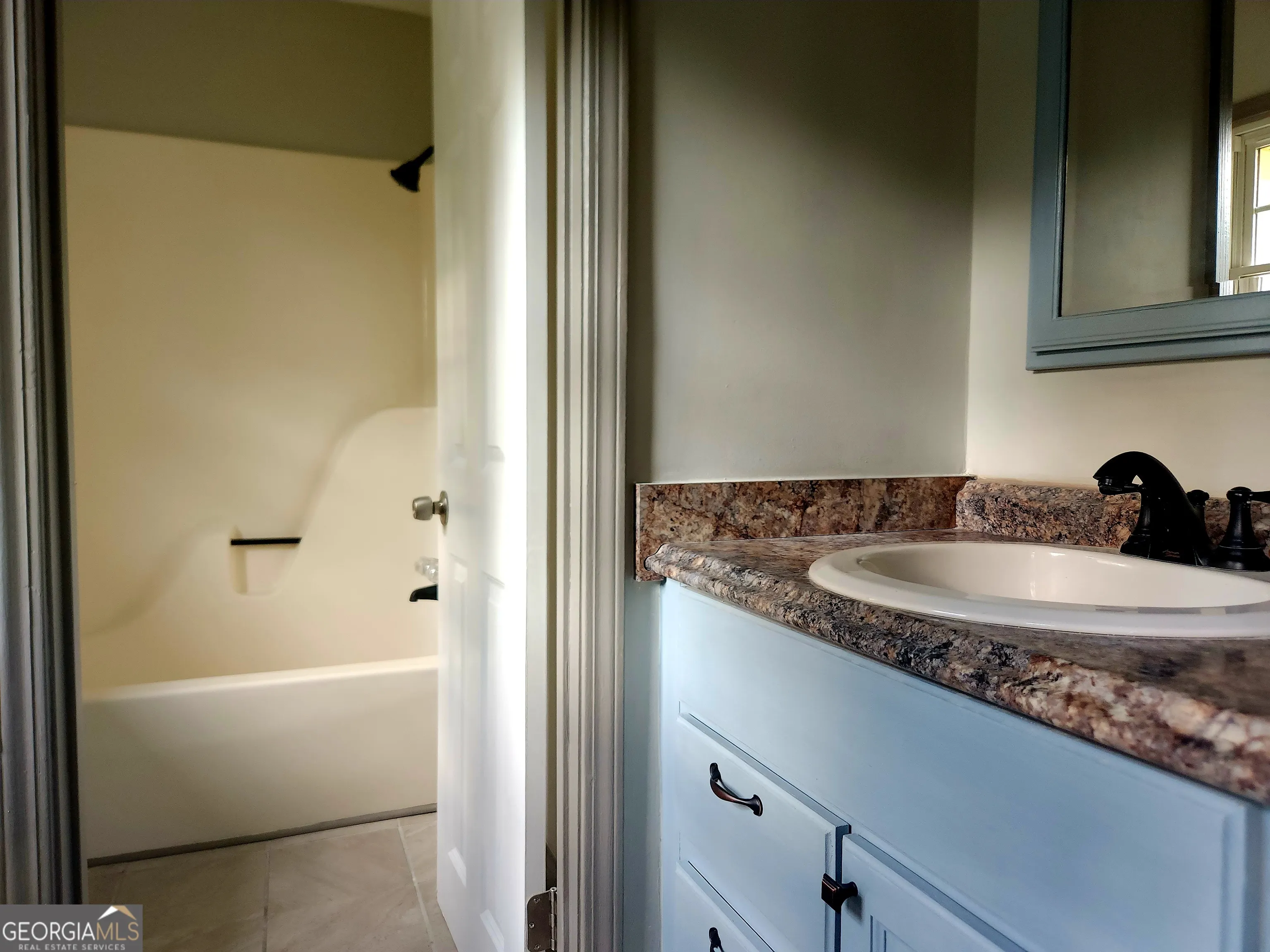 386 Scoggins Trail