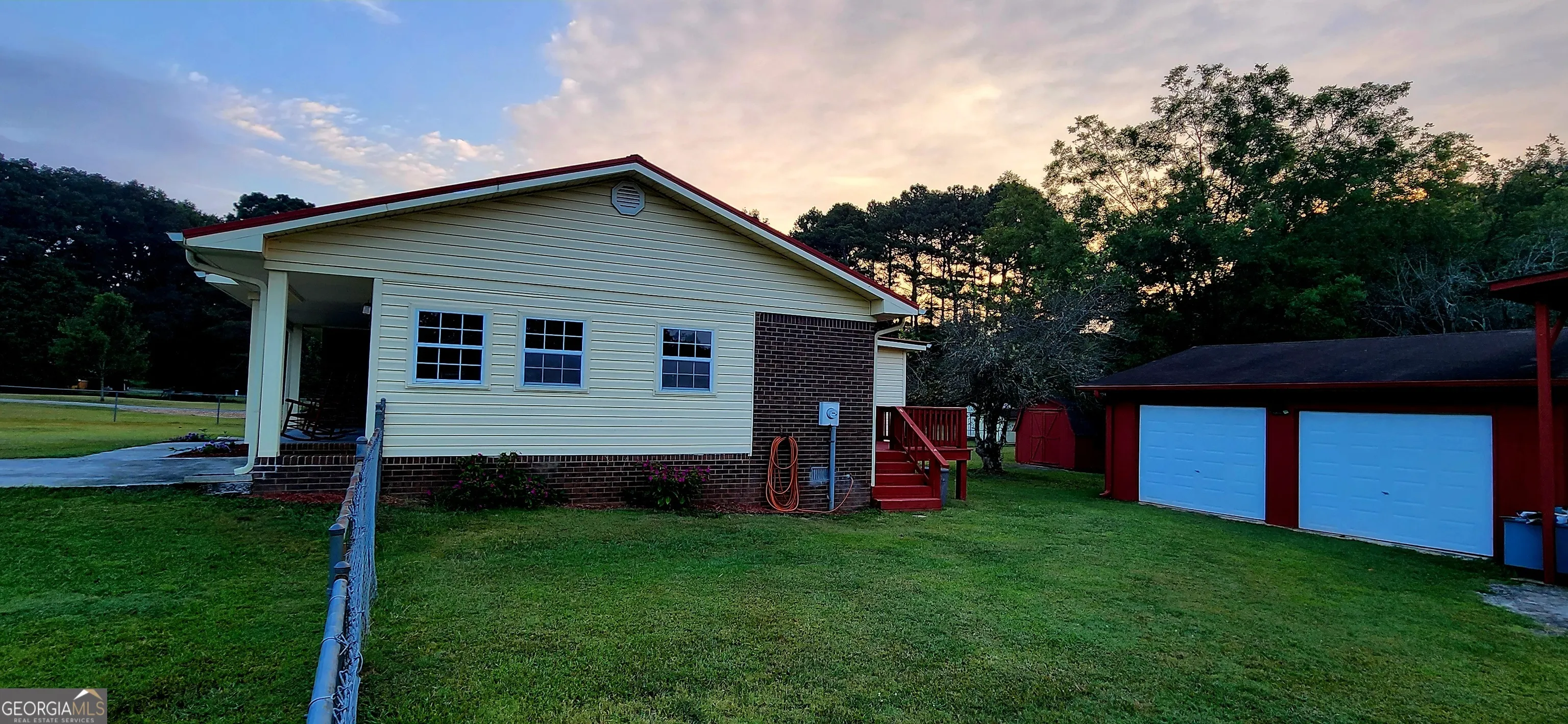 386 Scoggins Trail