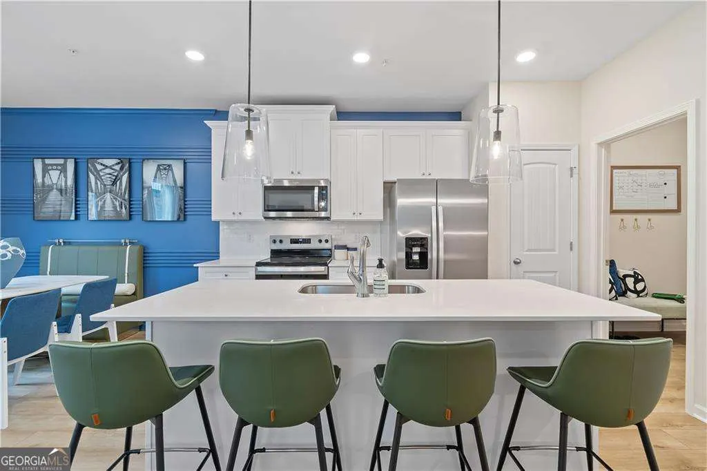 8211 Tiger Way