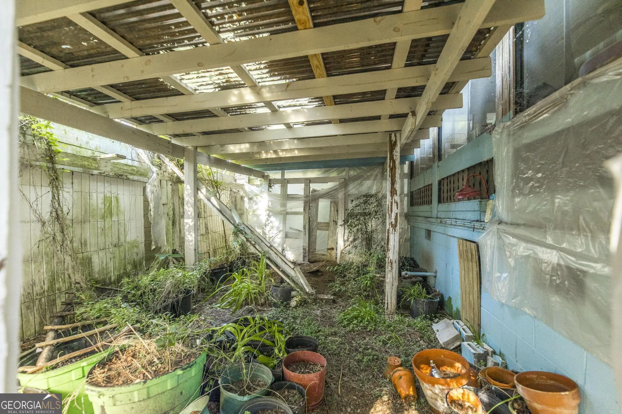 429 Main Street E