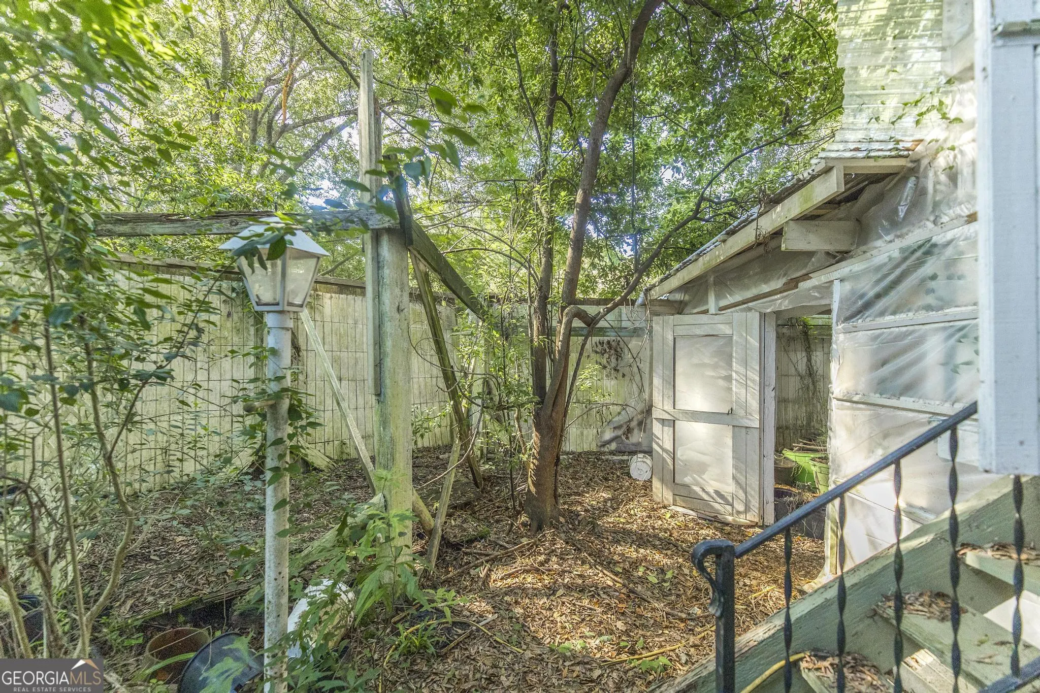 429 Main Street E