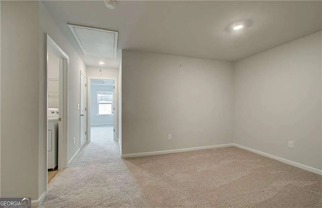 8207 Tiger Way