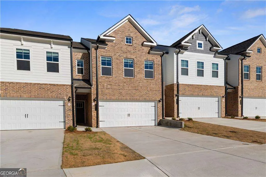 8207 Tiger Way