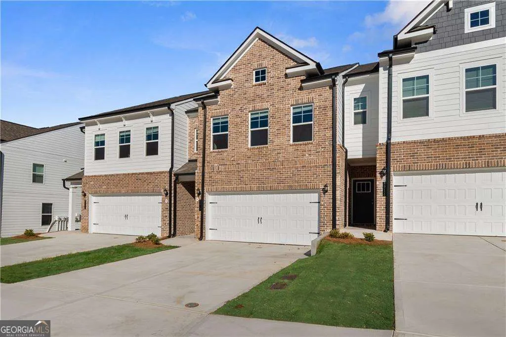 8207 Tiger Way