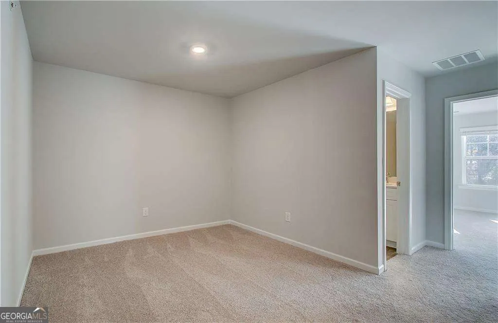 8207 Tiger Way