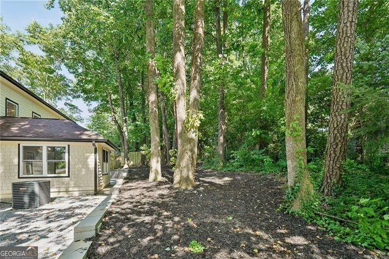 2423 Melinda Drive NE