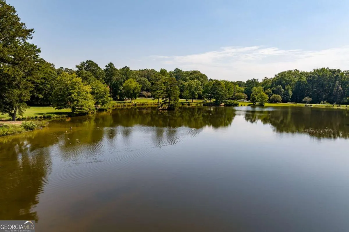 283 Lake Vista Way