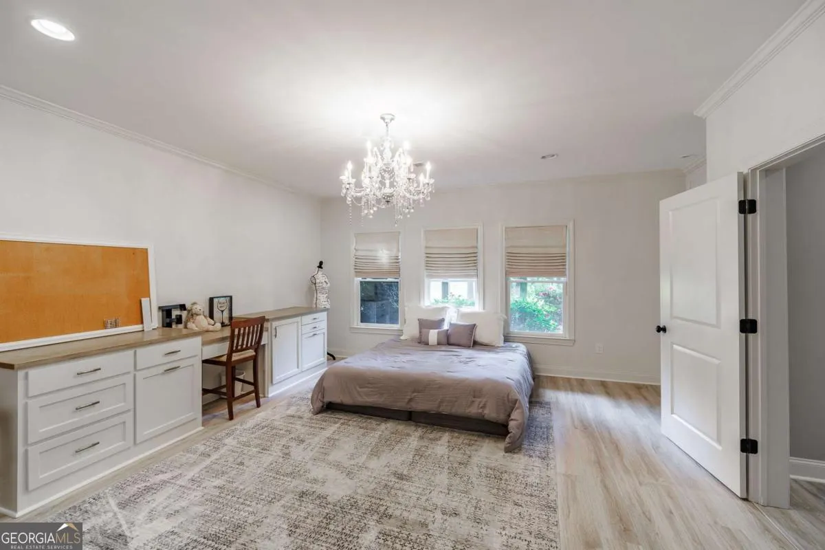 1190 Wareview Court
