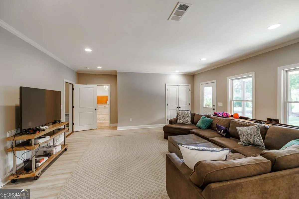 1190 Wareview Court