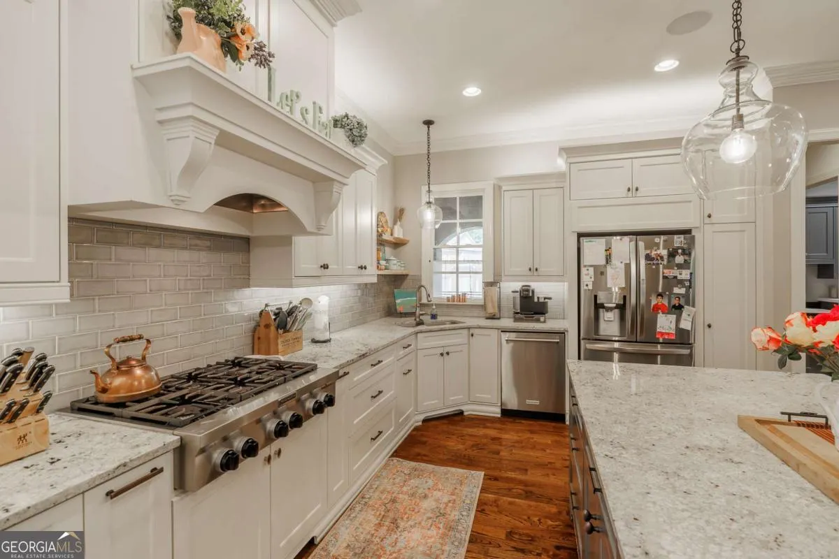 1190 Wareview Court