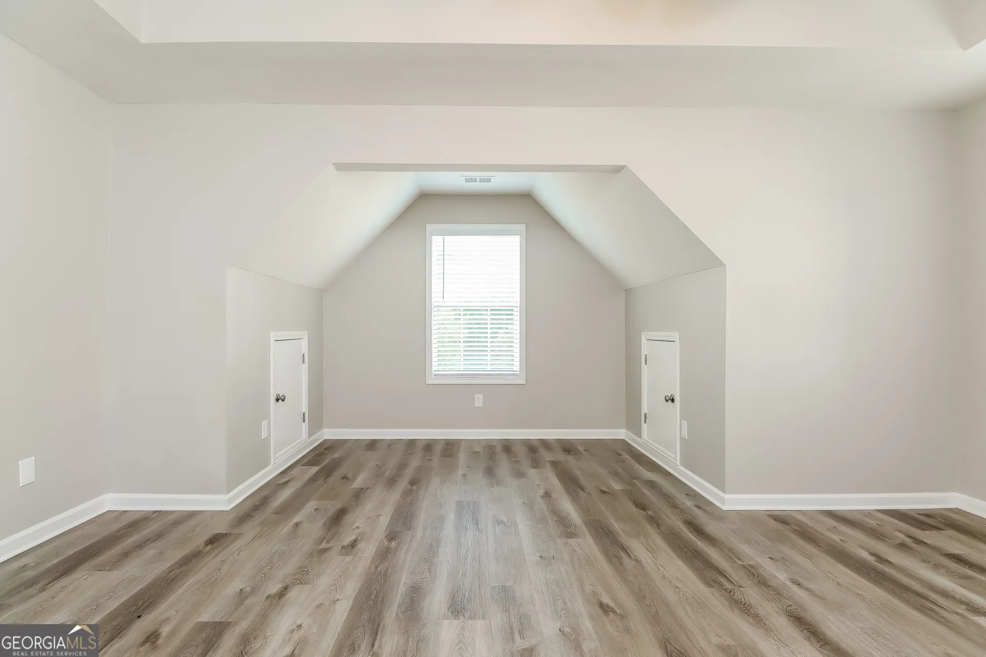 1021 Bluecoat Circle