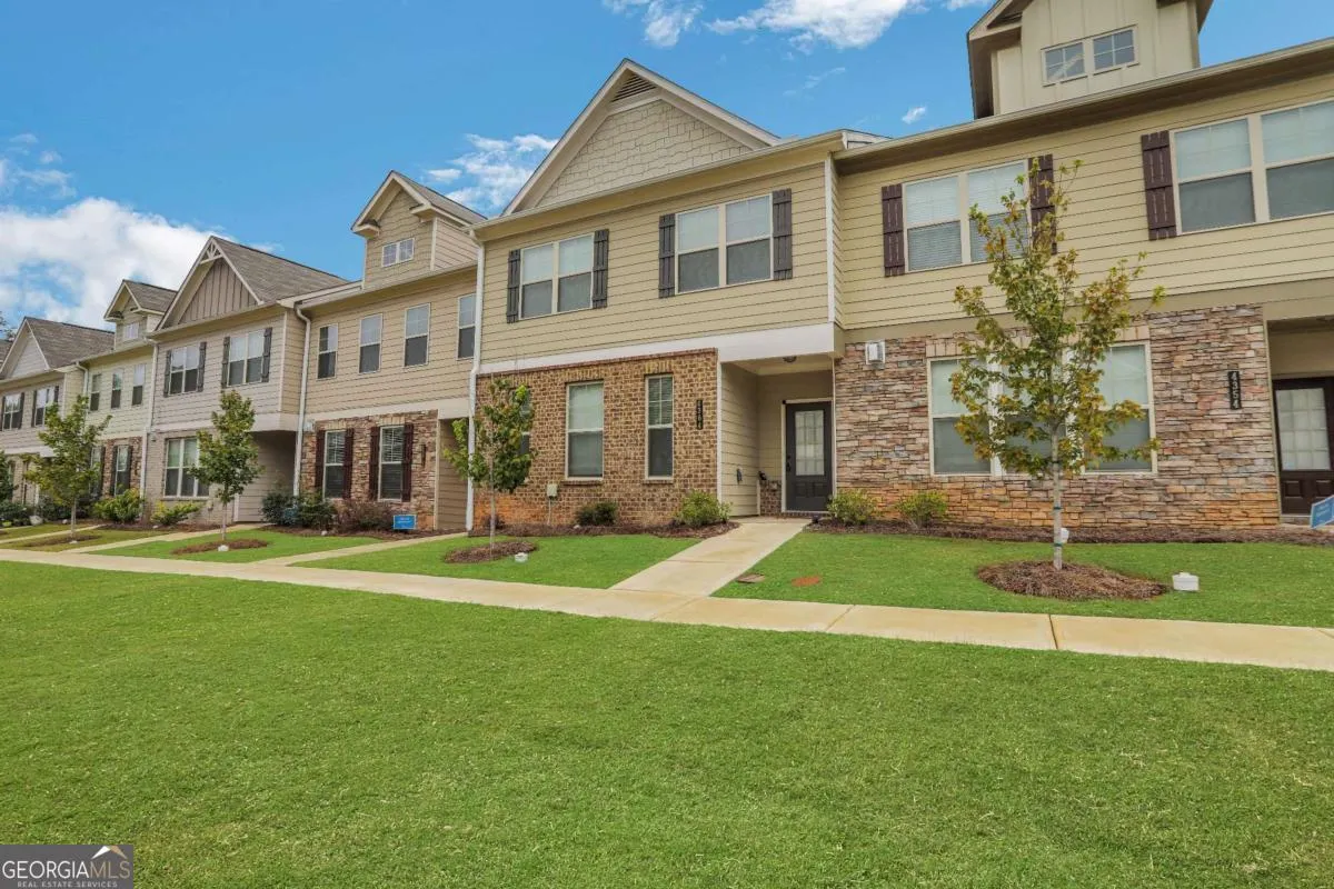 4364 Sunny Oak Lane