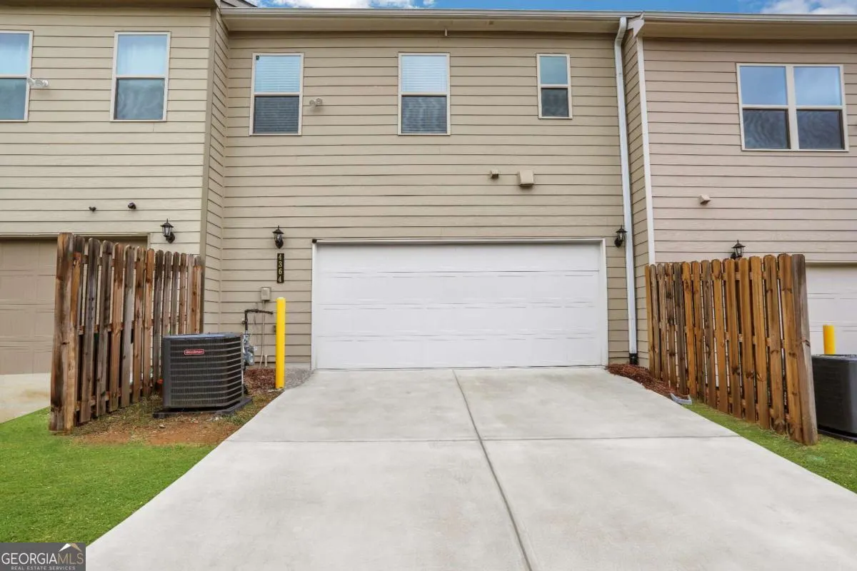 4364 Sunny Oak Lane