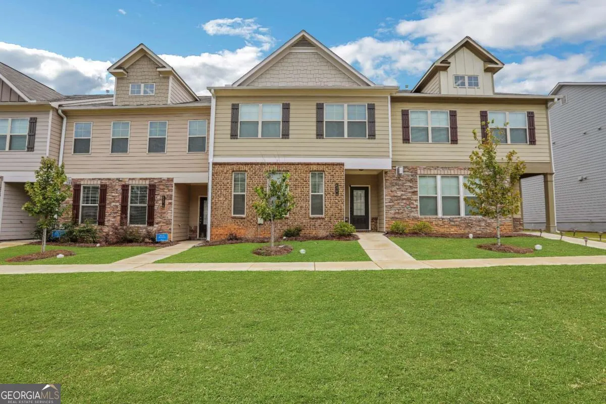 4364 Sunny Oak Lane