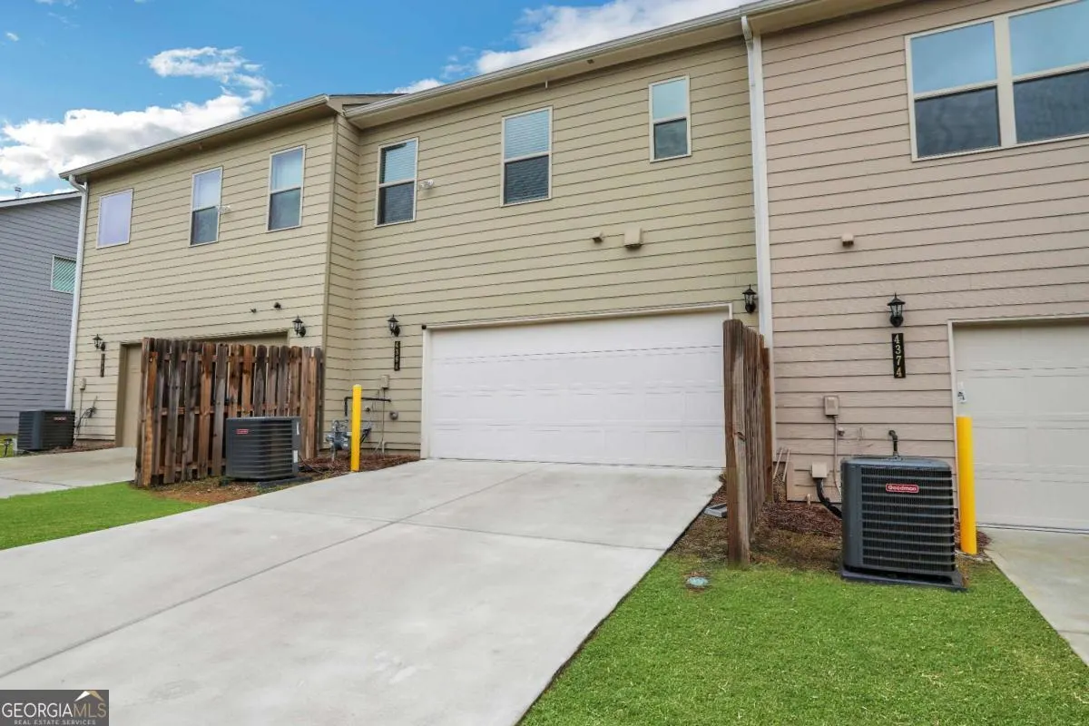4364 Sunny Oak Lane