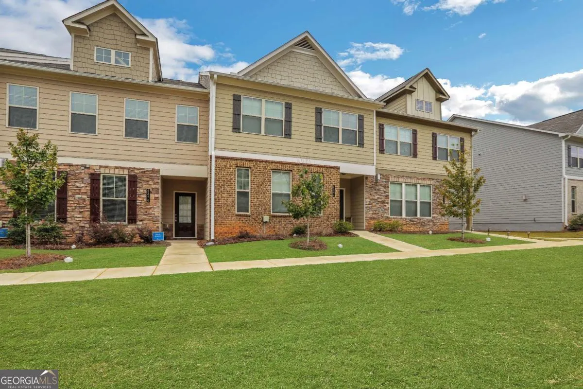 4364 Sunny Oak Lane