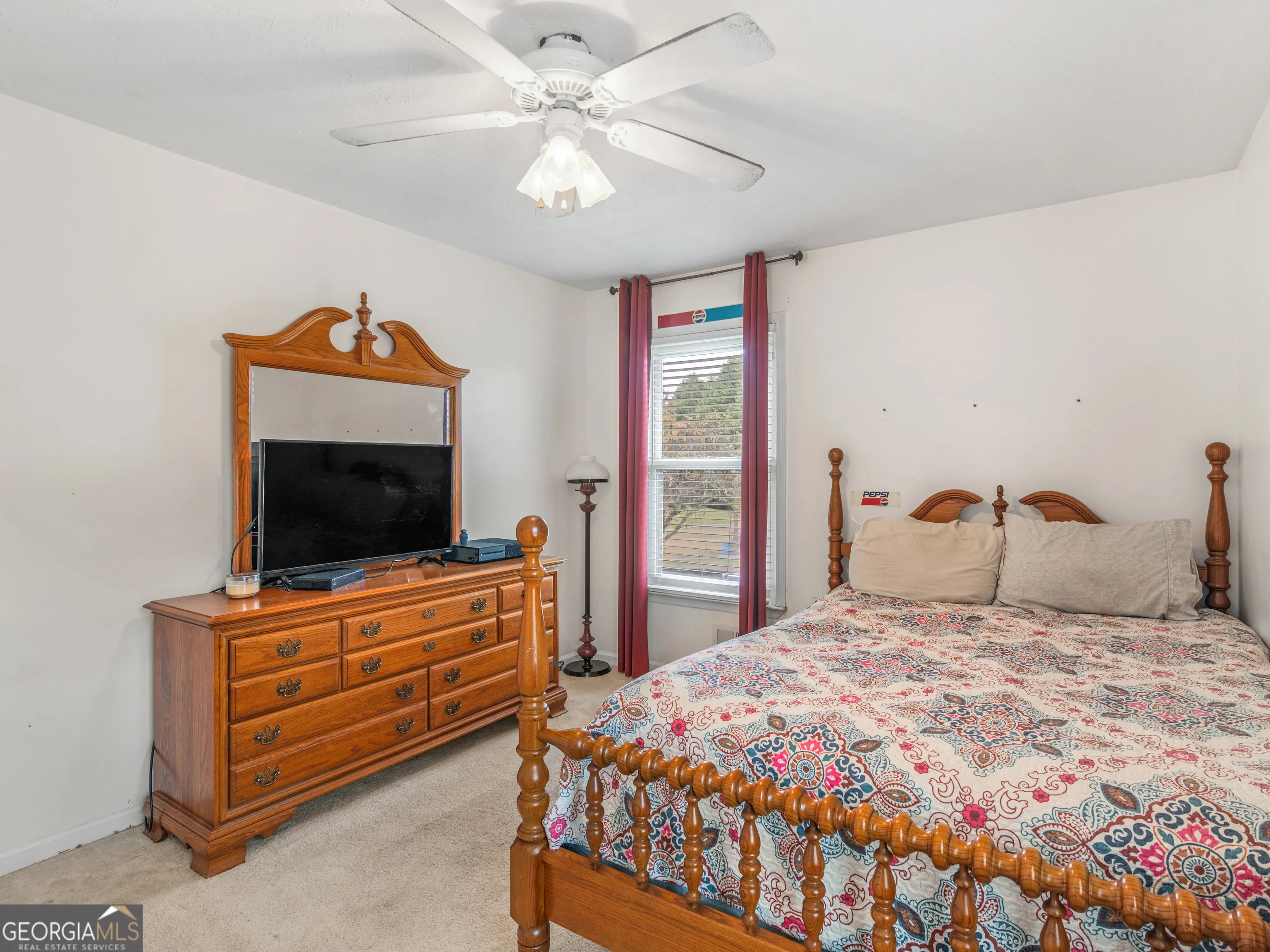1449 Highway 81 E