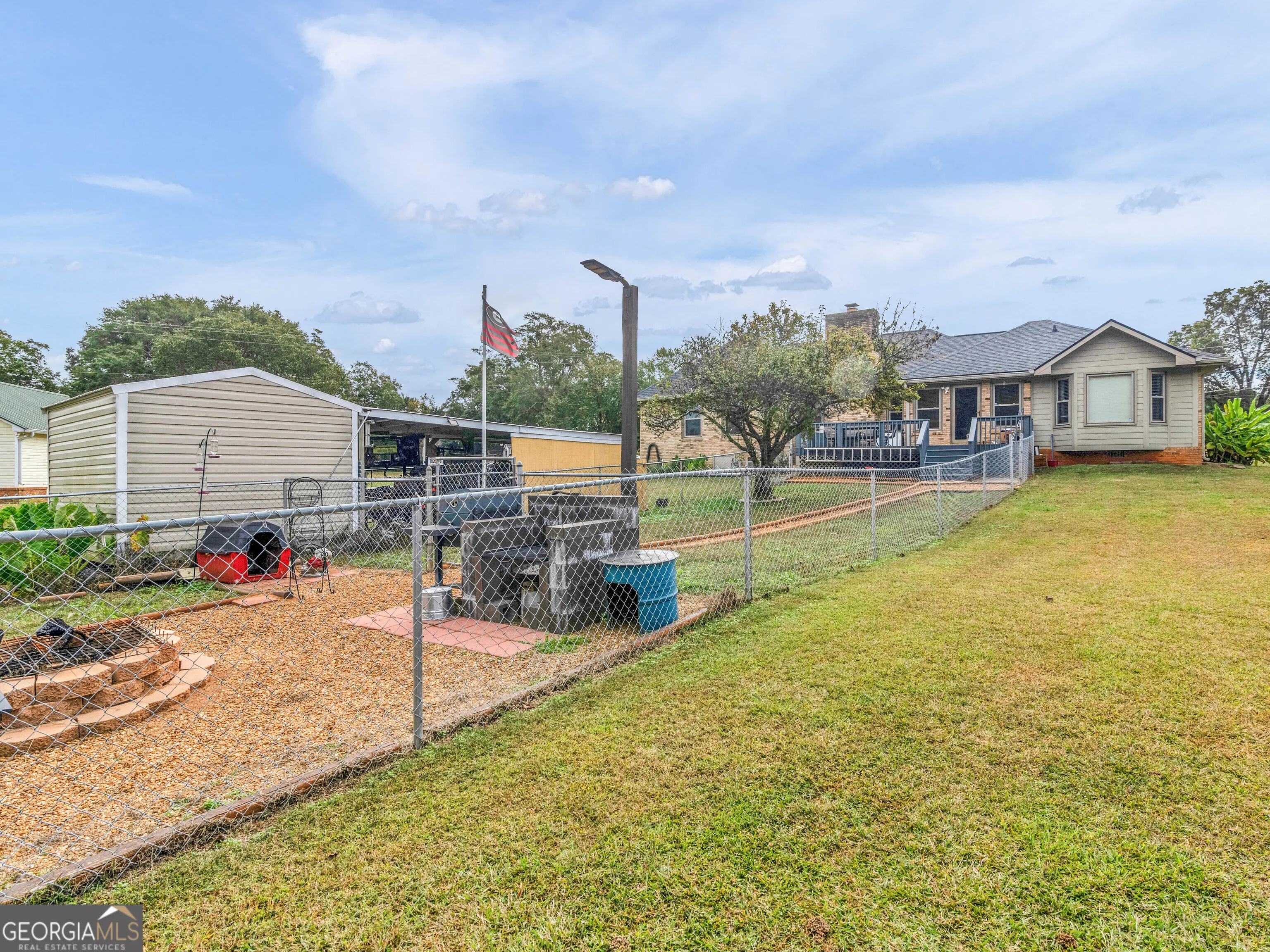 1449 Highway 81 E