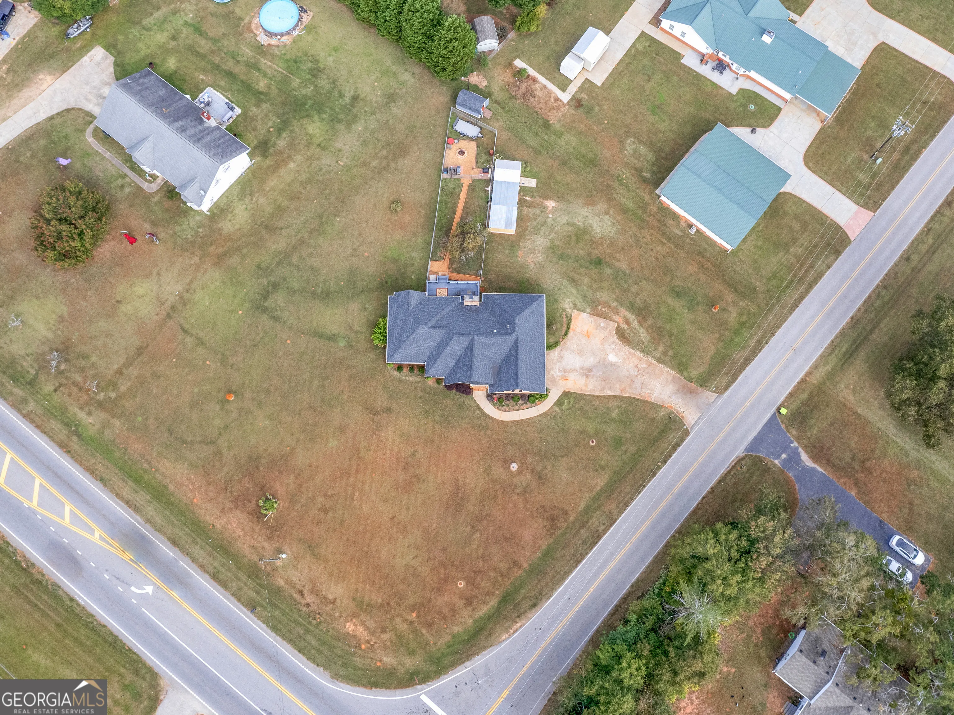 1449 Highway 81 E