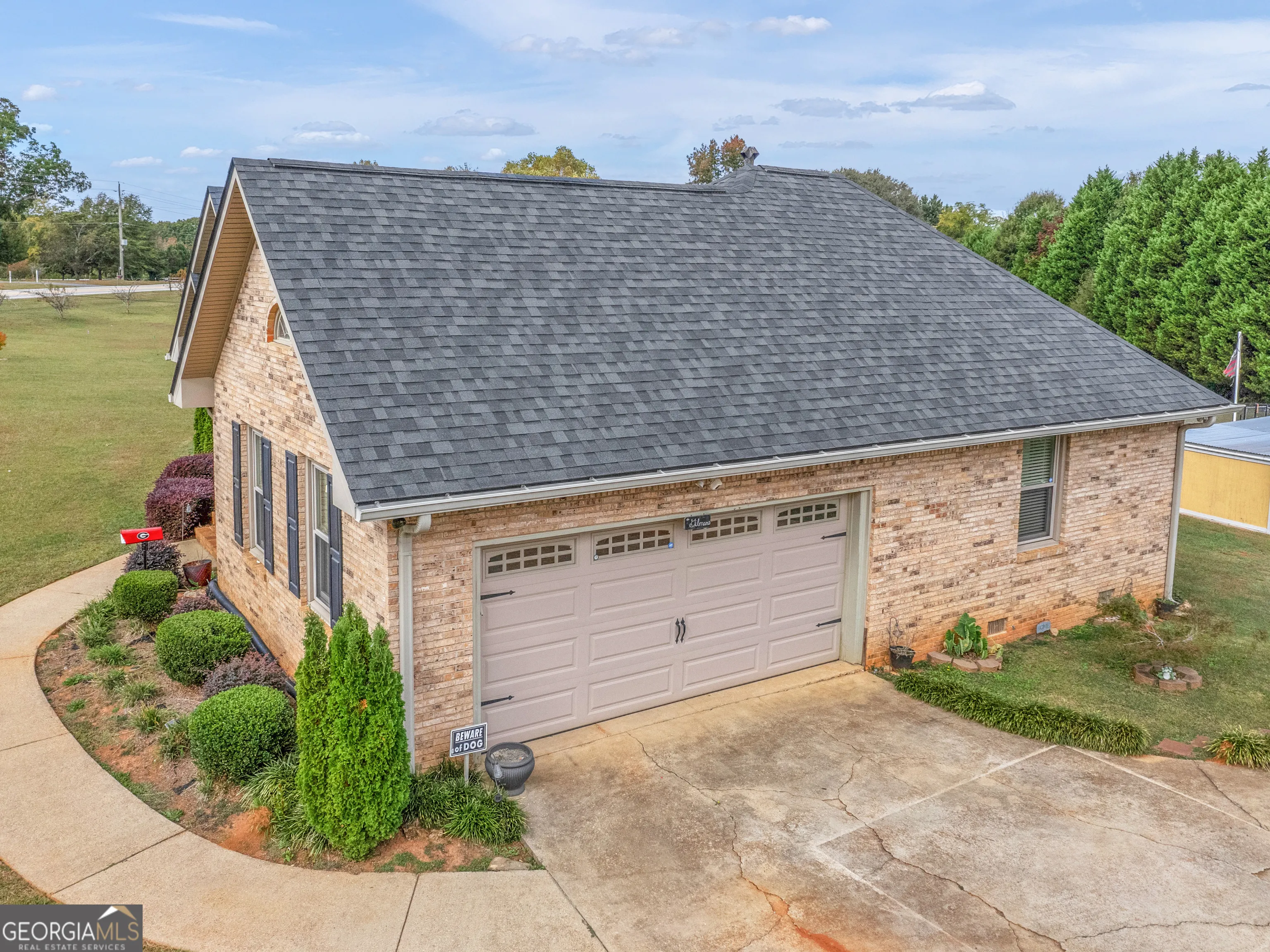1449 Highway 81 E
