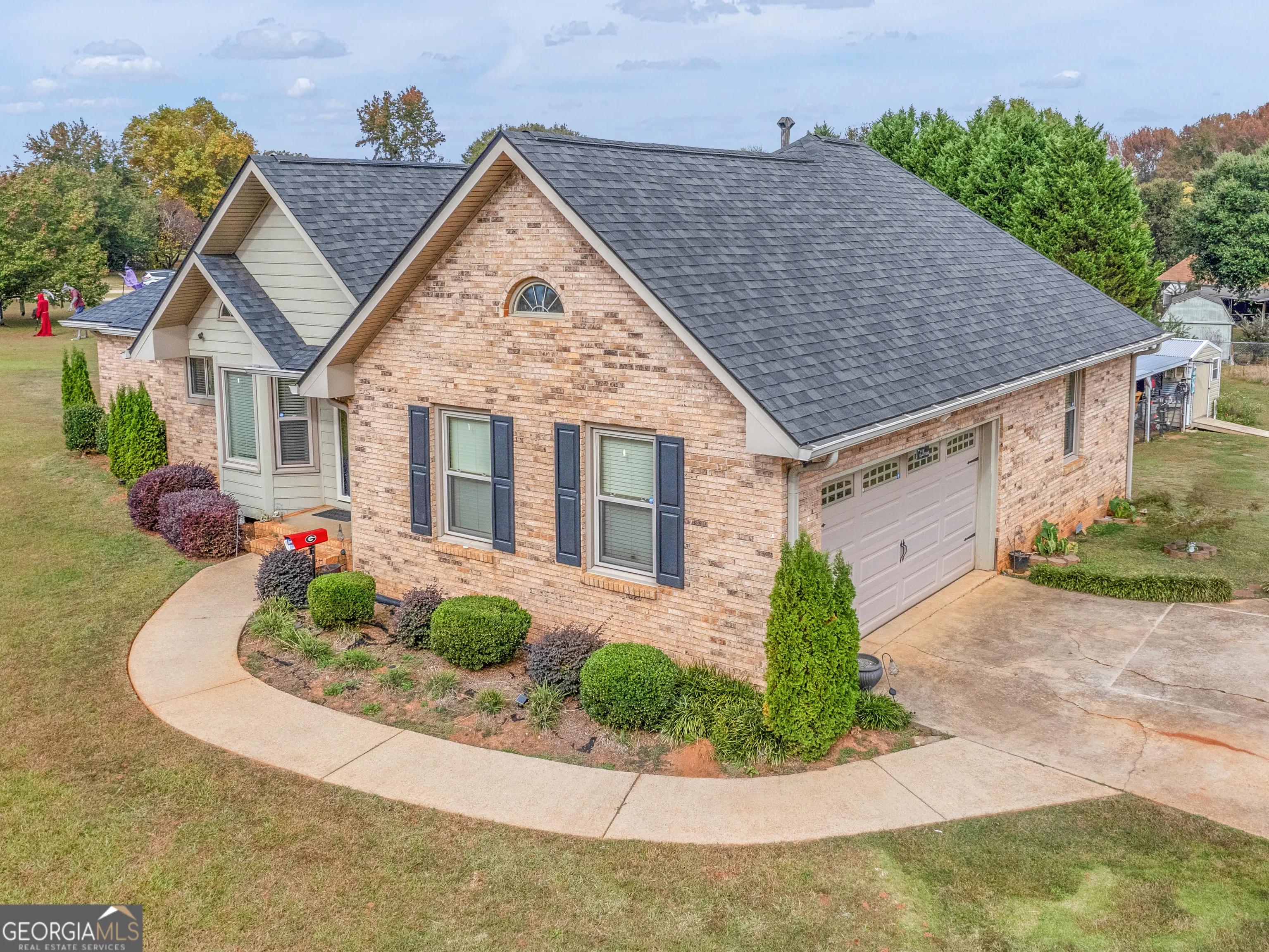 1449 Highway 81 E