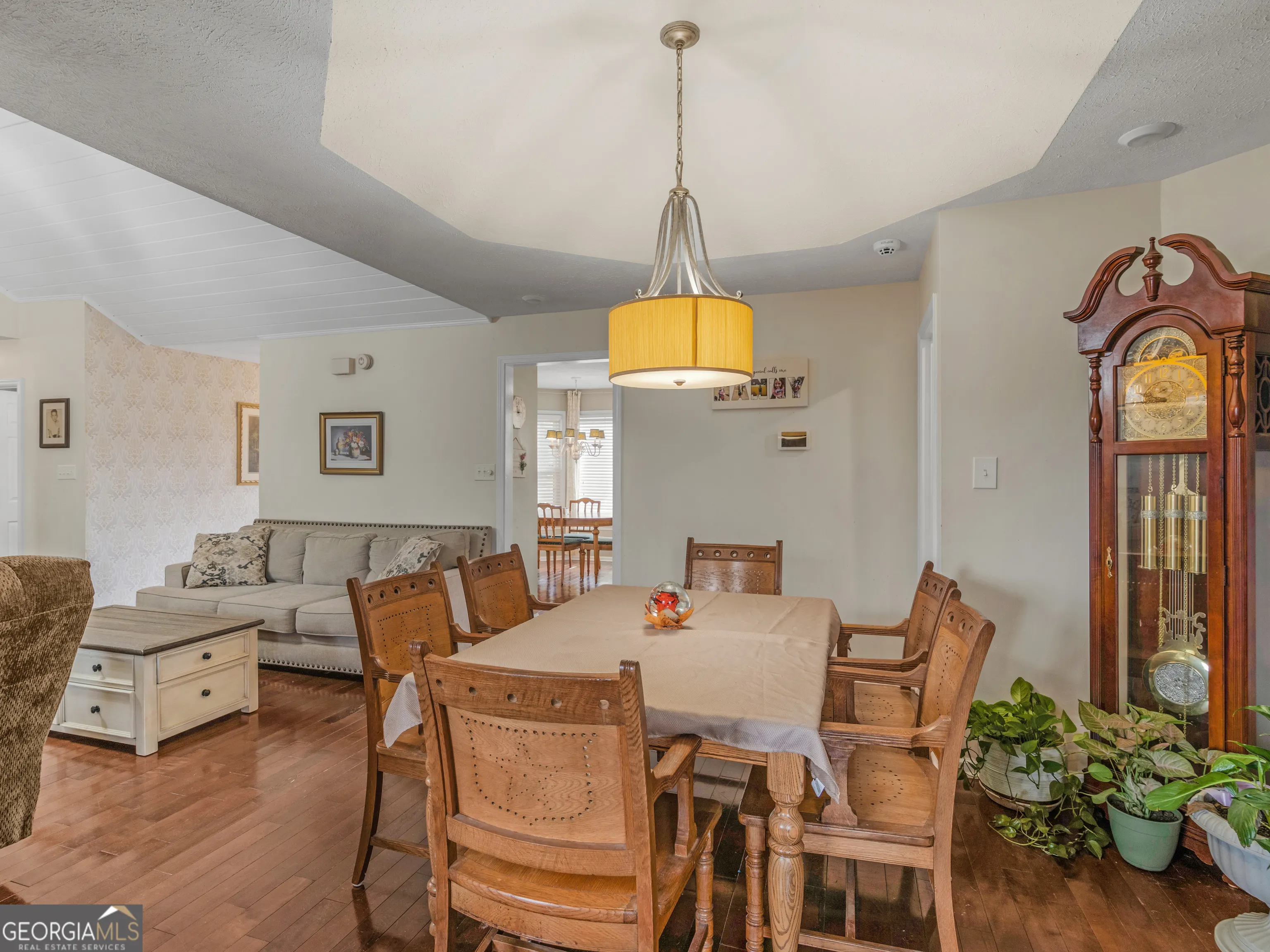 1449 Highway 81 E