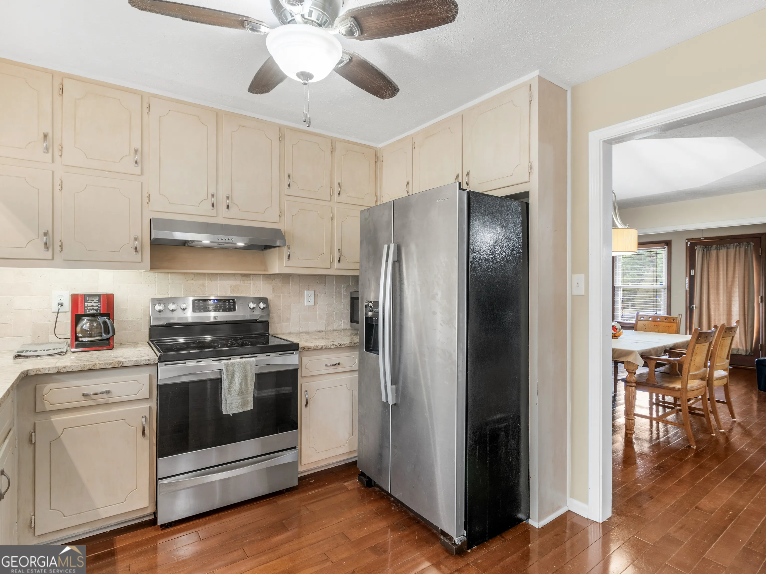 1449 Highway 81 E