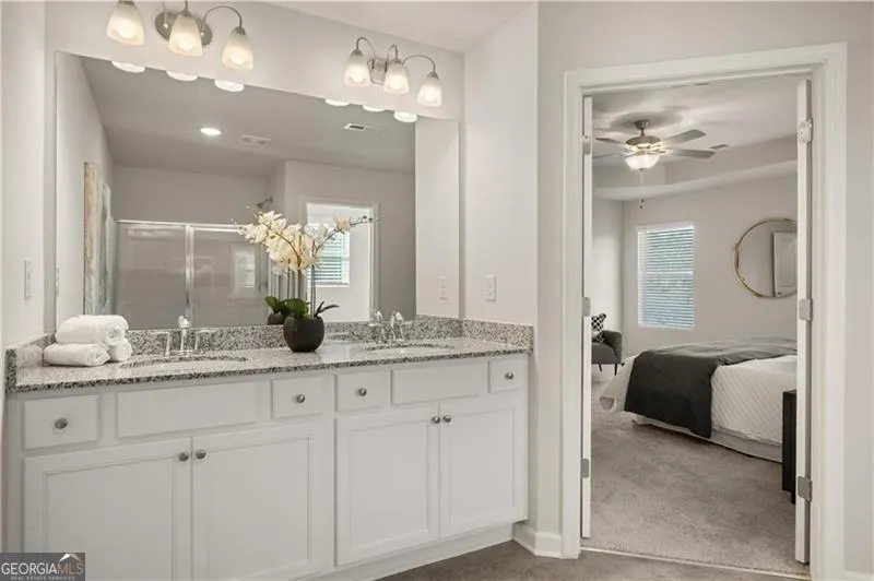 8 228 Epping, #8