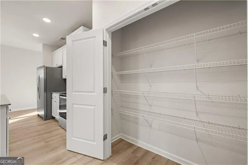 8 228 Epping, #8