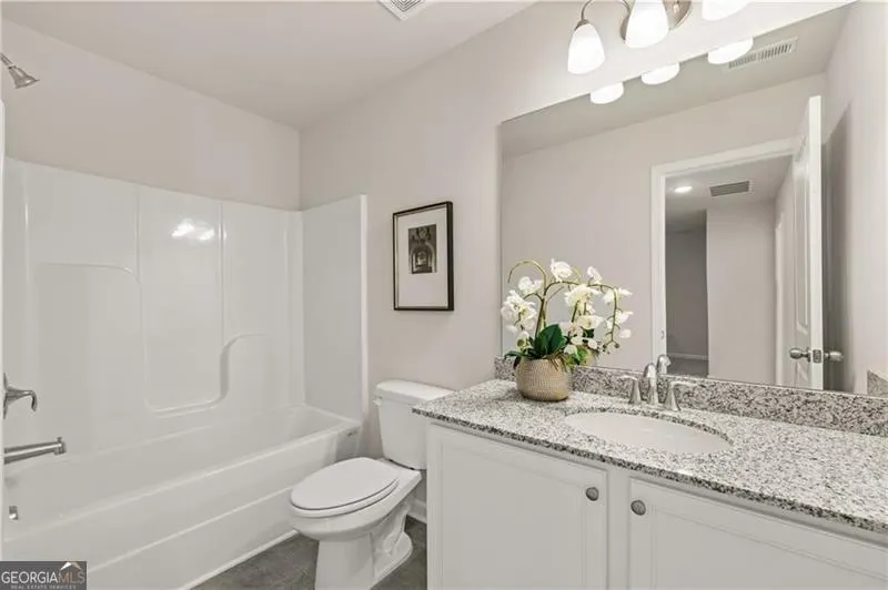 8 228 Epping, #8
