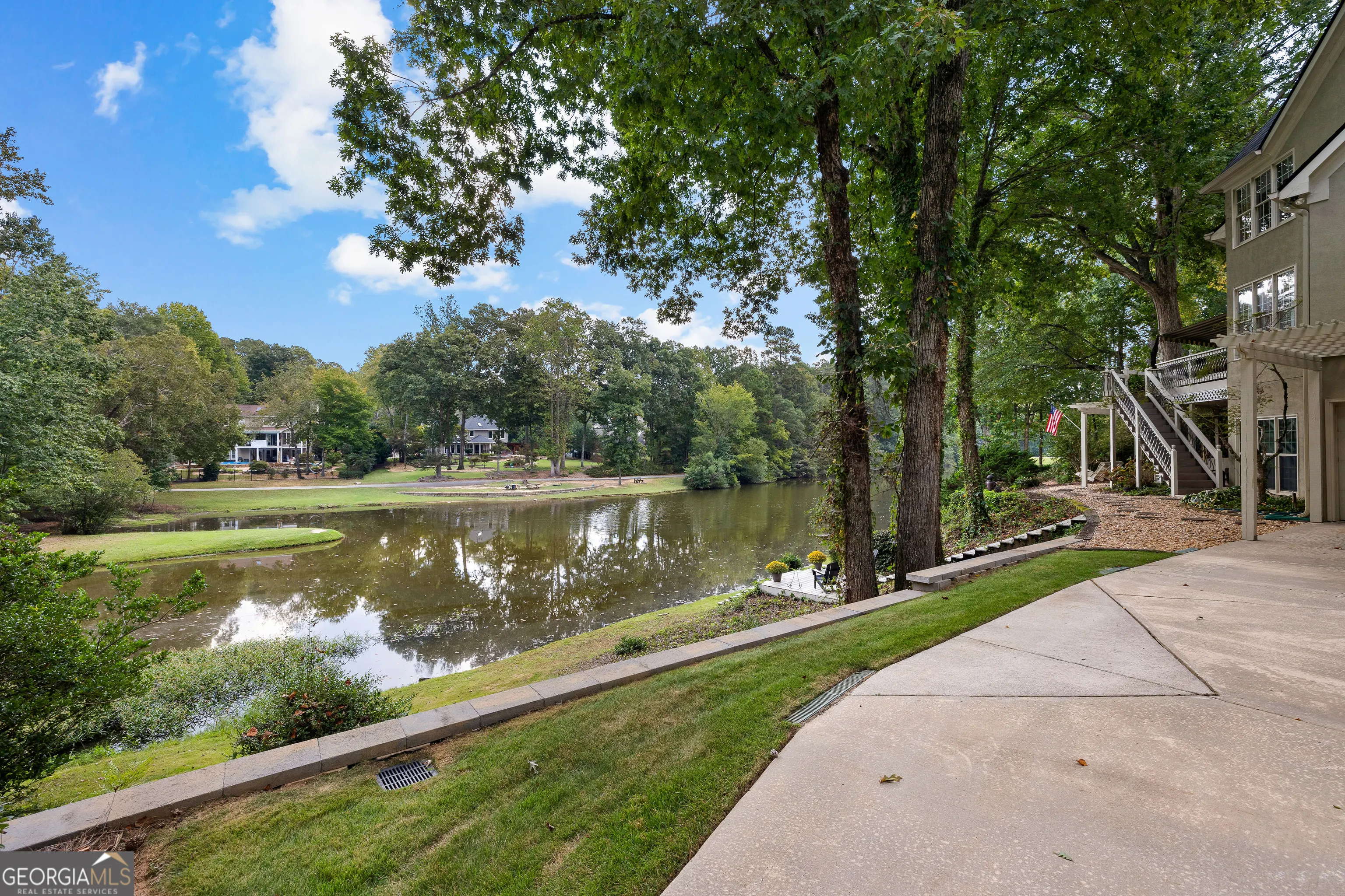 112 Bridgewater Drive