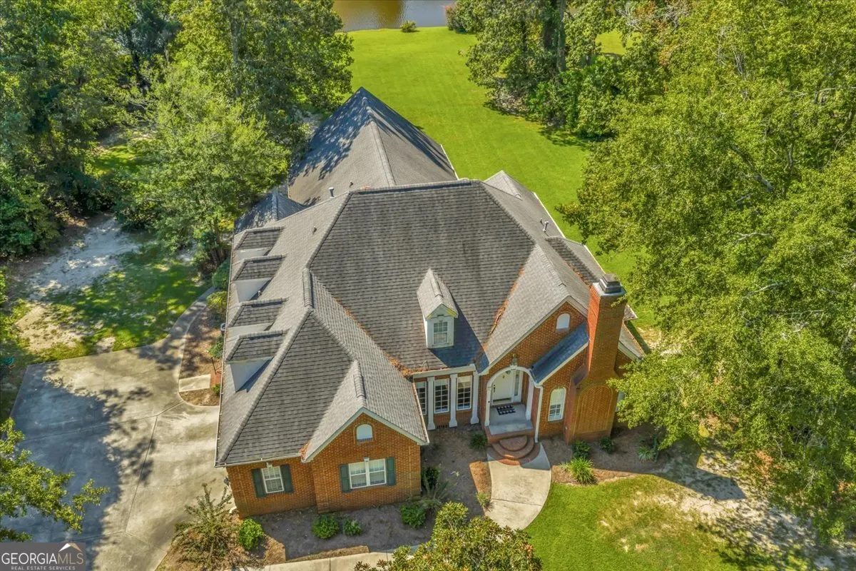 304 Stathams Way
