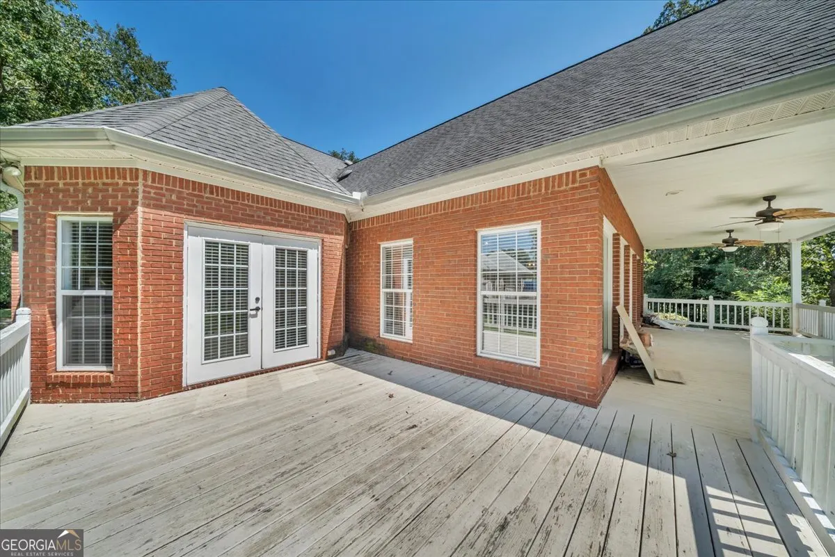 304 Stathams Way