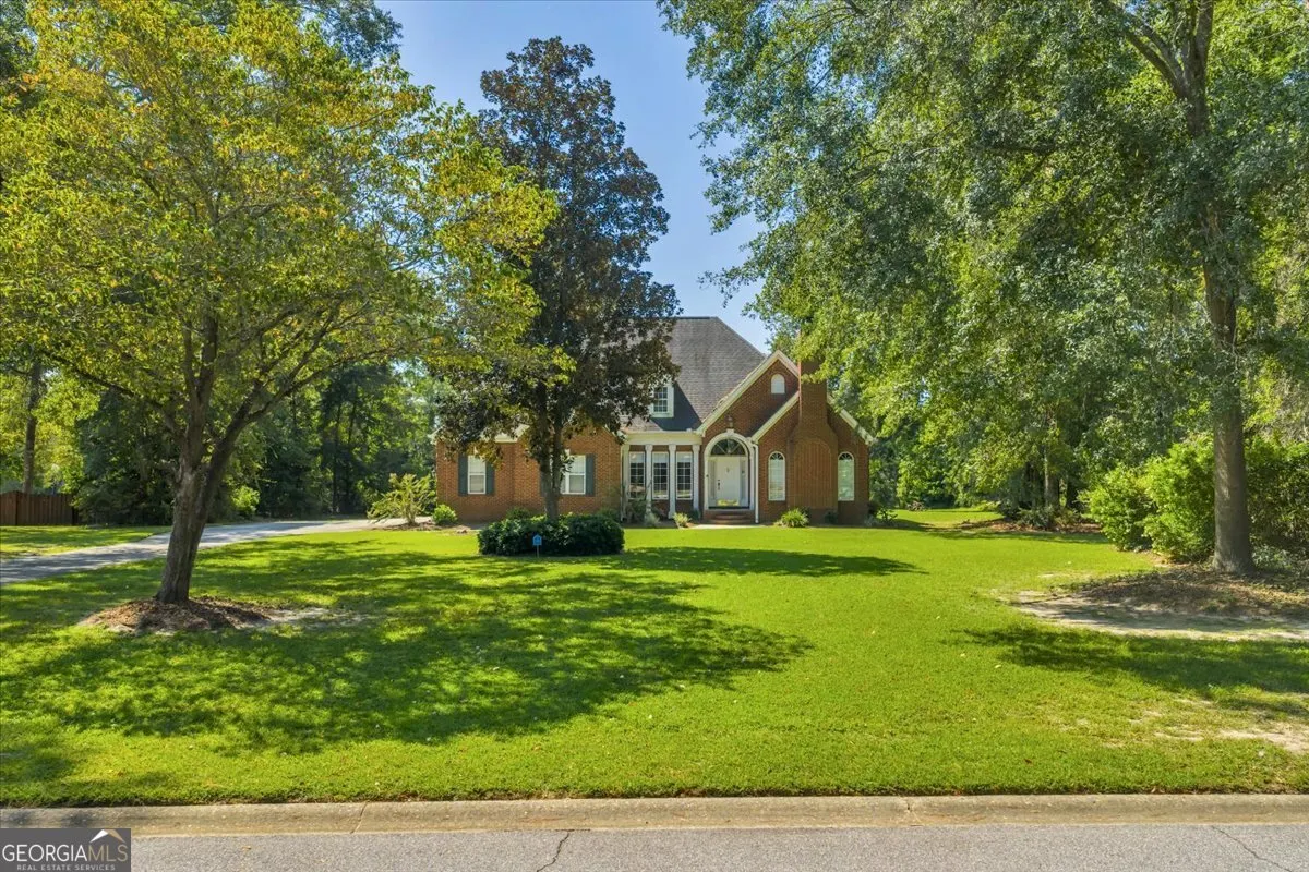 304 Stathams Way
