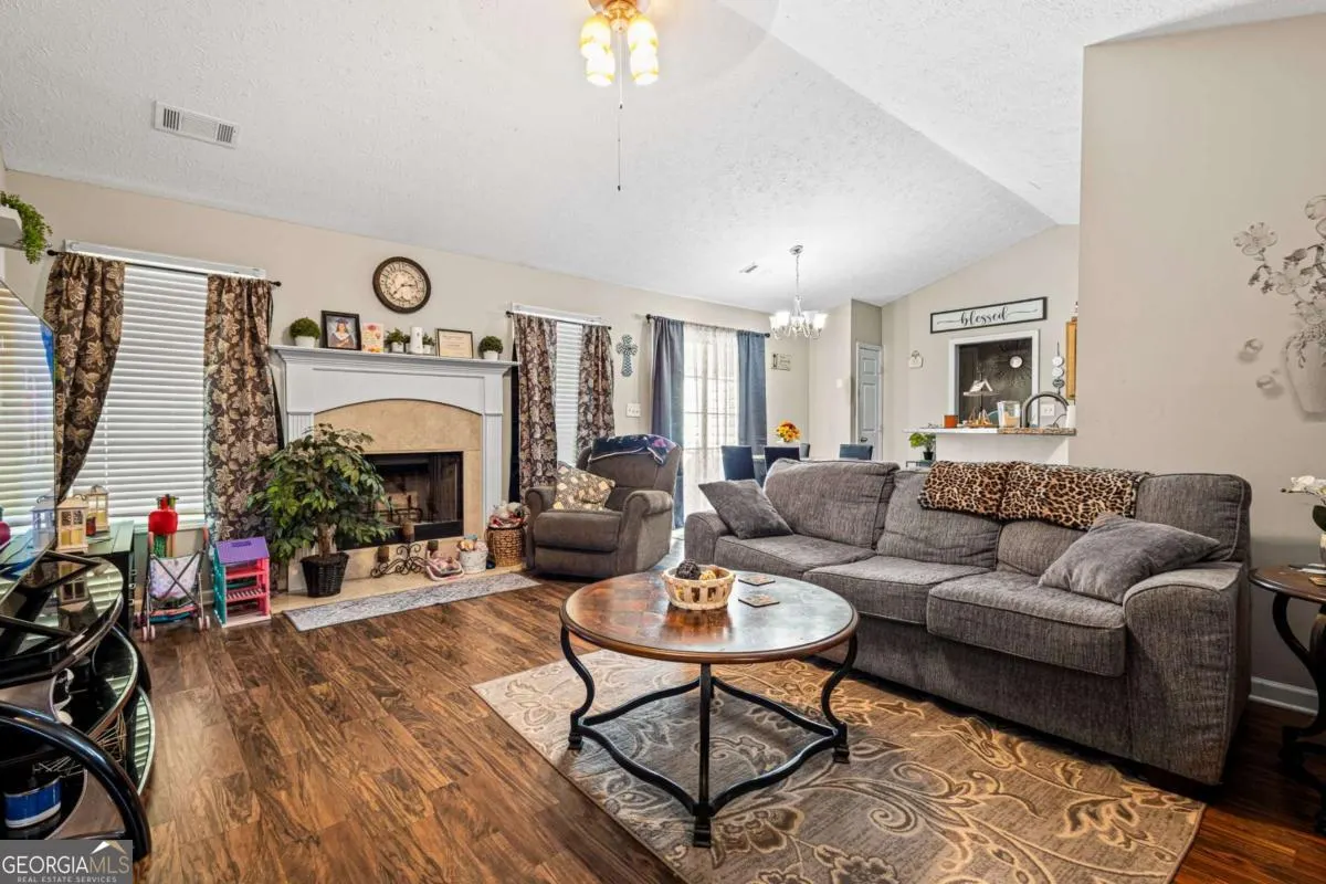 127 Oakmont Drive