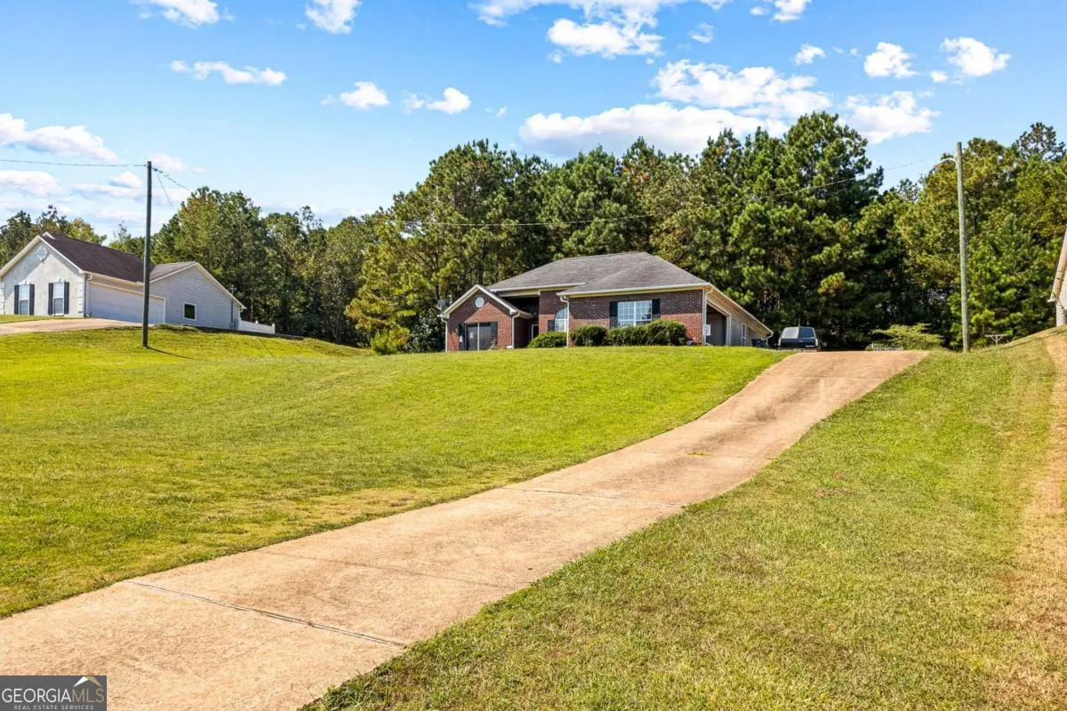 127 Oakmont Drive