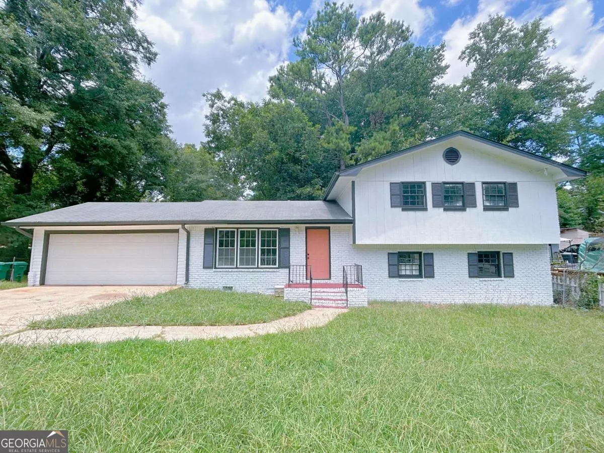 2756 Brook Drive