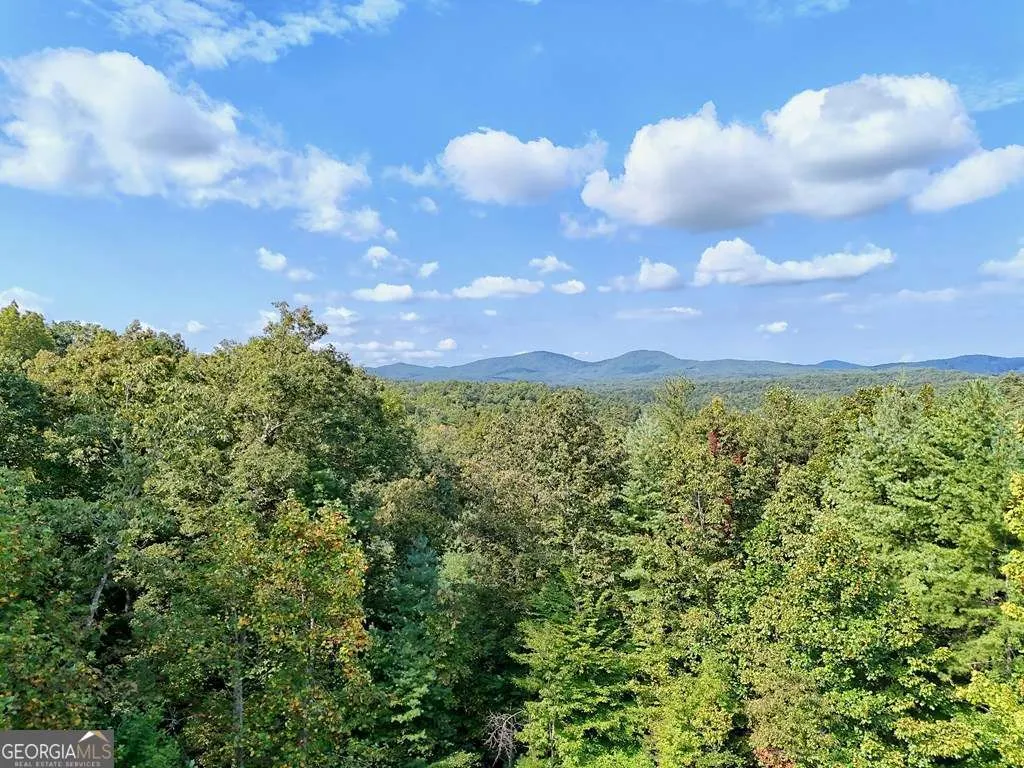 106 Lost Trail