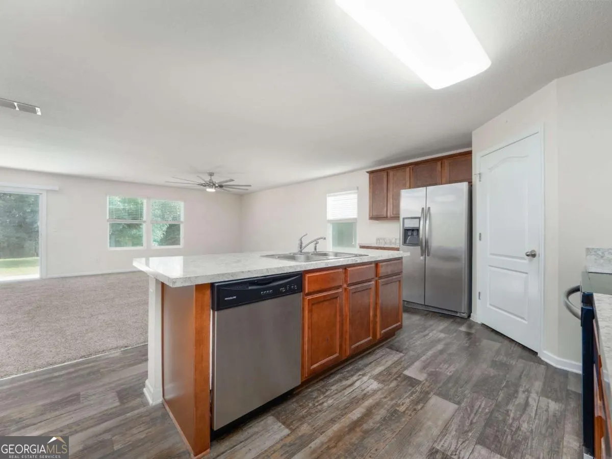 212 Brooklet Circle