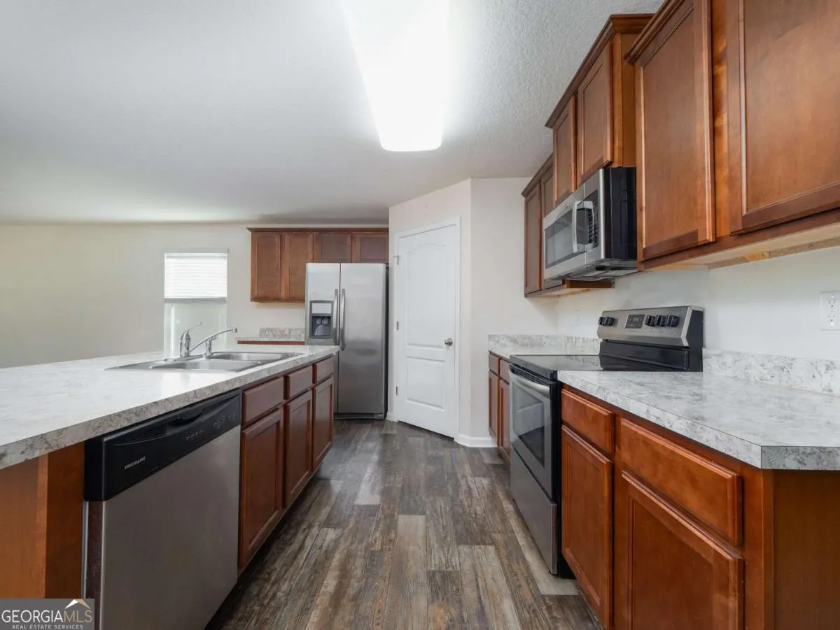 212 Brooklet Circle