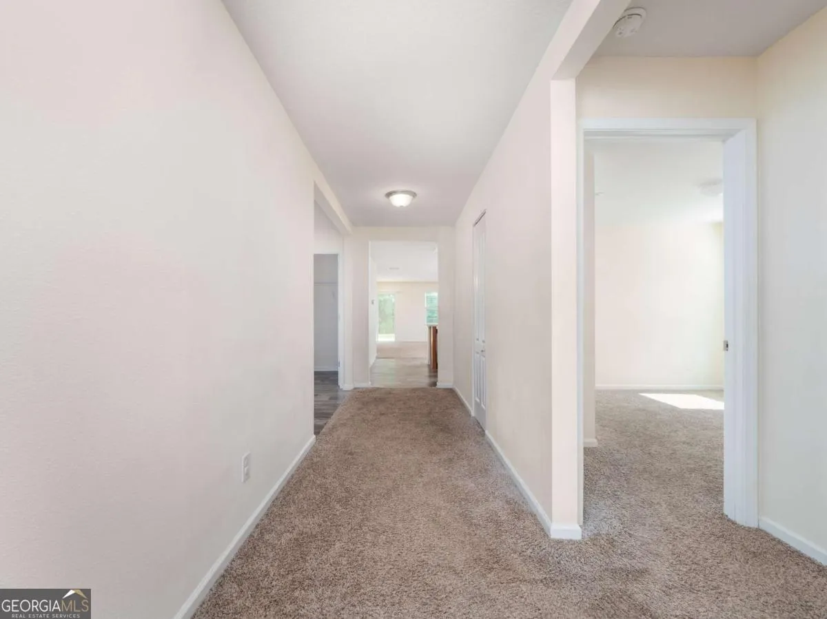 212 Brooklet Circle