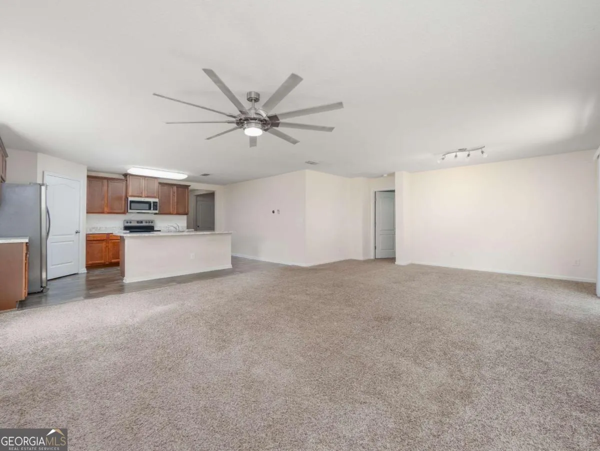 212 Brooklet Circle