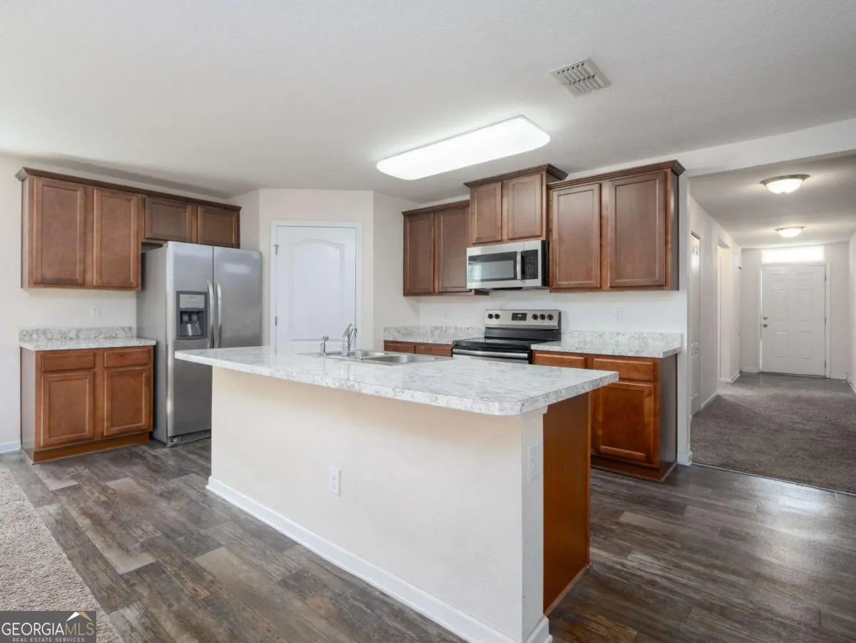 212 Brooklet Circle