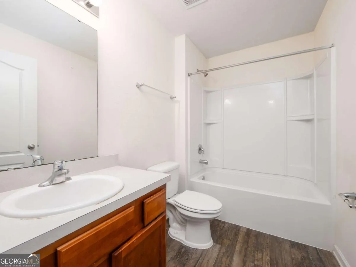 212 Brooklet Circle