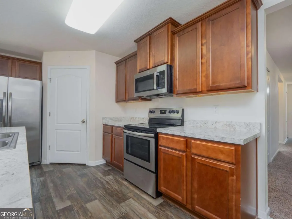 212 Brooklet Circle