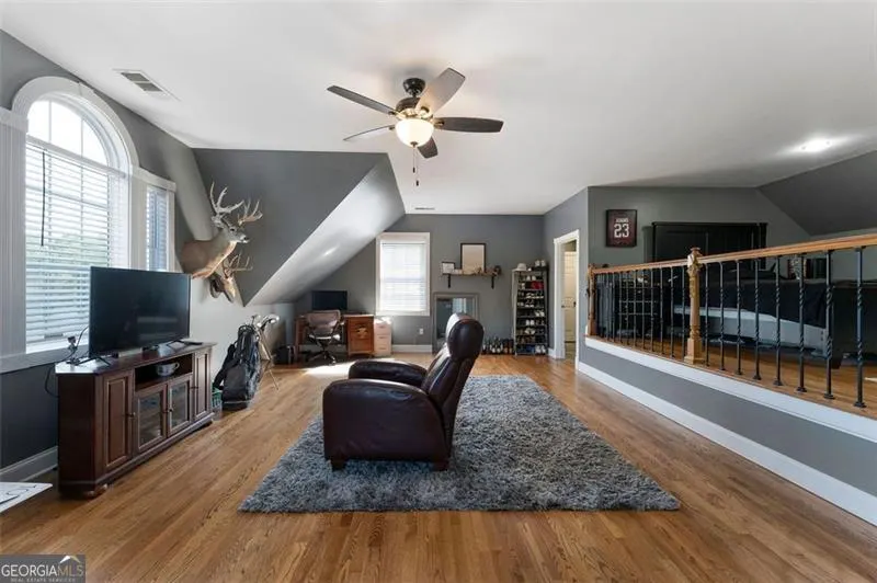 1211 Bellview Road