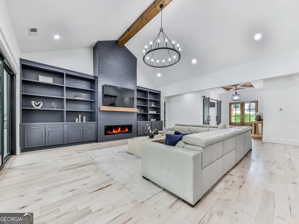 2599 Acworth Due West Road NW