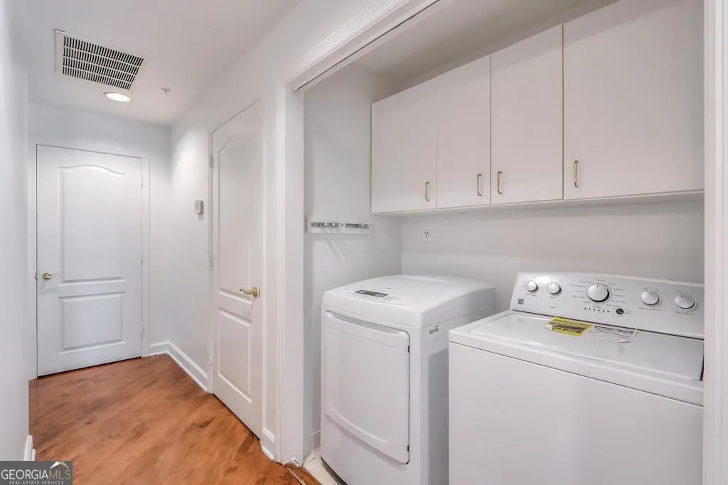 530 3475 Oak Valley Road NE, #530