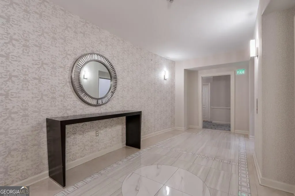 530 3475 Oak Valley Road NE, #530
