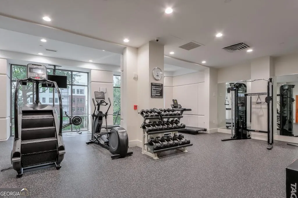 530 3475 Oak Valley Road NE, #530